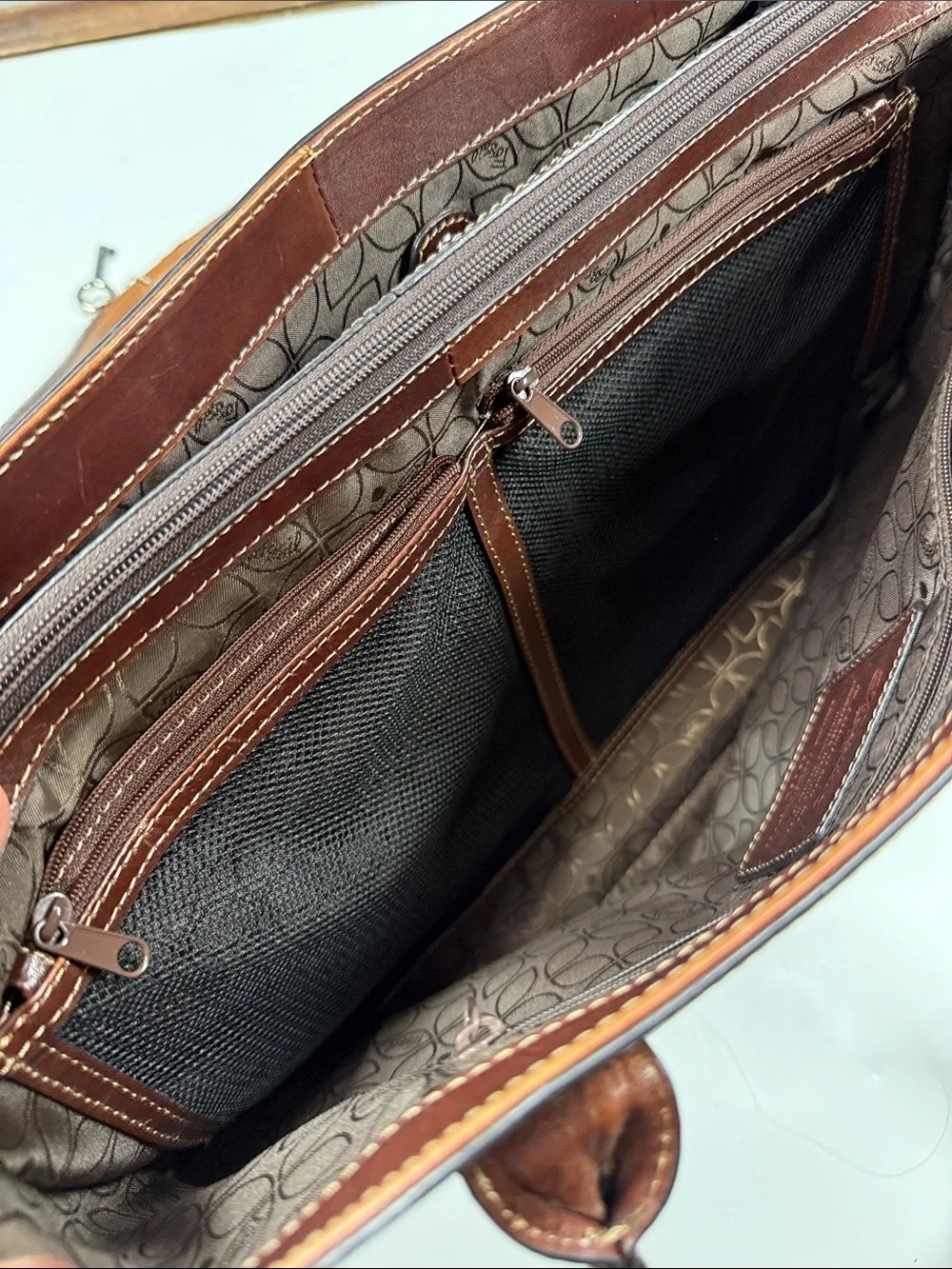 Fossil Vintage Unisex Brown Leather Tote Work Business Bag